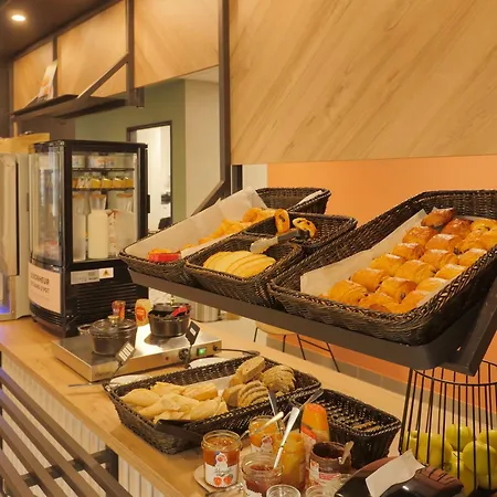 Rocadest La Cite Hotel 3*